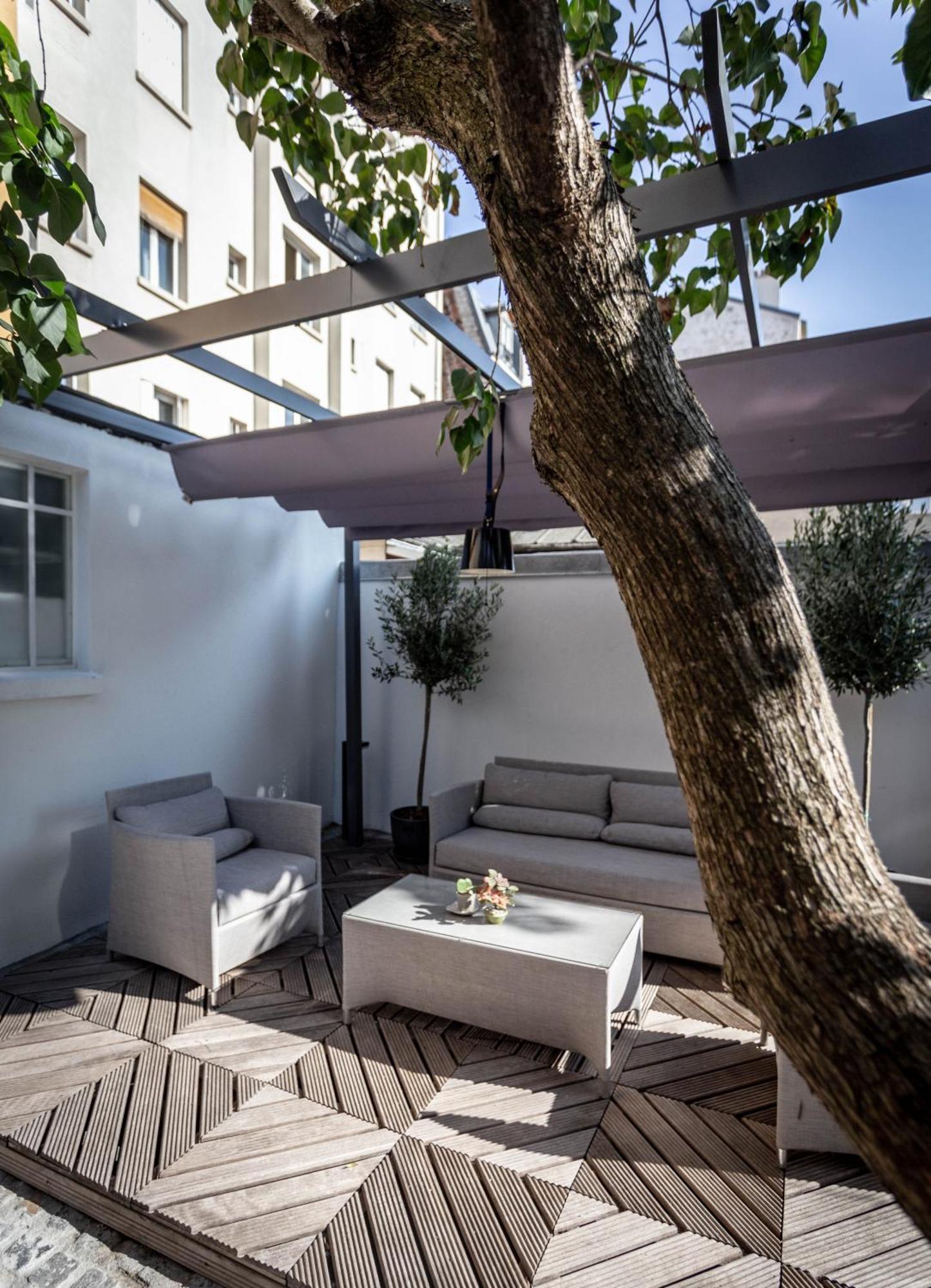 Lovely Little House With Private Garden In Paris Ивры-Сур-Сеине Экстерьер фото